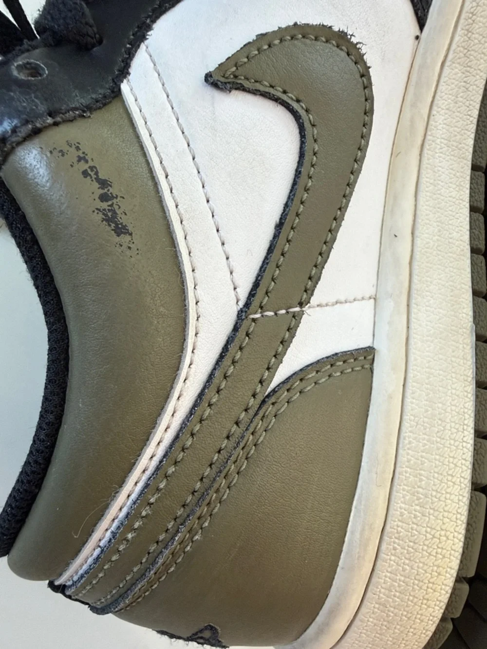 Nike Low-Top Sneakers in White, Black & Olive